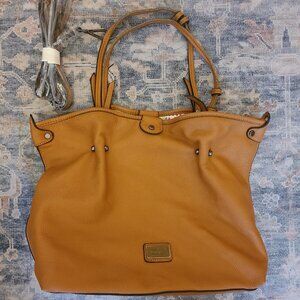Tan-coloured Pepe Moll shoulde bag with handles and detachable shoulder strap